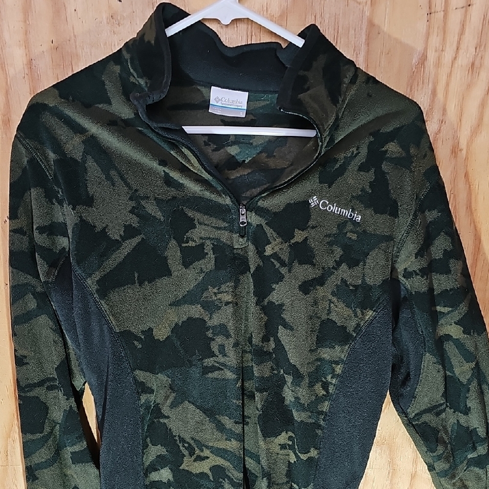 Columbia Green Fuzzy Camouflage Jacket
